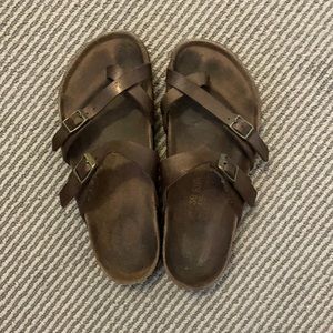 Women’s Birkenstock’s!